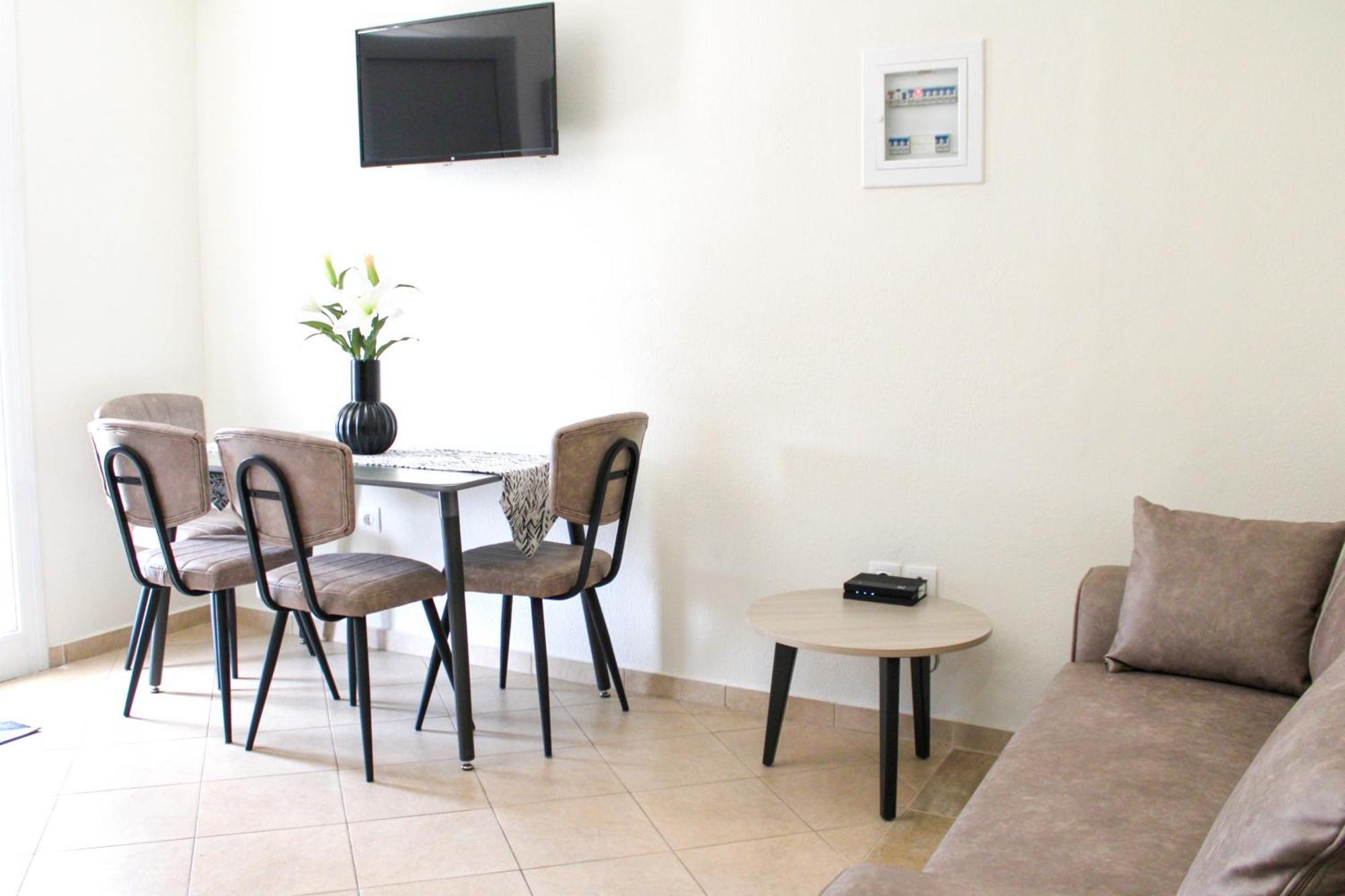 Comfy Apartments Нікіті Екстер'єр фото